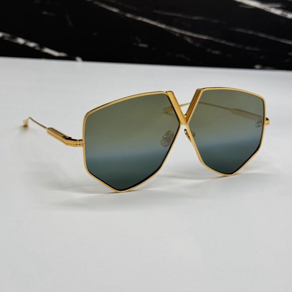 NEW VALENTINO VLS-115B WOMEN OVERSIZED GREEN GOLD SUNGLASSES VALENTINO V-HEXAGON - Picture 6 of 12